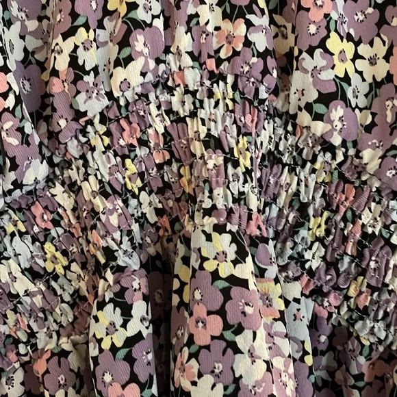 Shein Purple Floral top size large - Picture 2 of 7